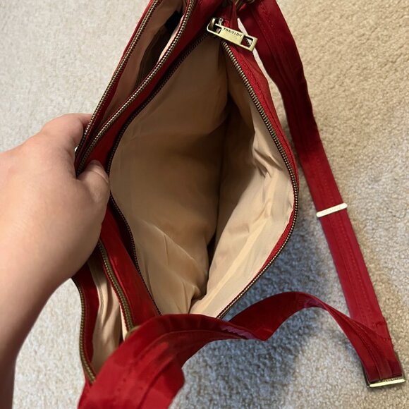 Travelon Anti-Theft Signature 3 Compartment Crossbody, Cayenne, Straight Pocket - Picture 10 of 11